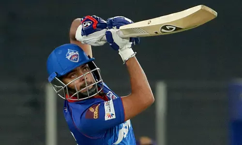 18 ബോളിൽ അർധ സെഞ്ച്വറി; അഹമ്മദാബാദിൽ ഷാ ഷോ!