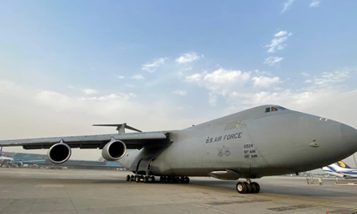 അടിയന്തര കോവിഡ് സഹായവുമായി ആദ്യ യുഎസ് വിമാനമെത്തി