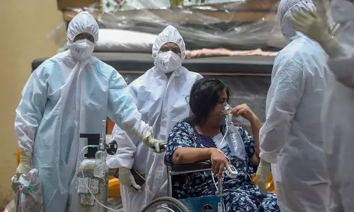 പുതിയ കോവിഡ് കേസുകളില്‍ എഴുപത് ശതമാനത്തിലേറെയും പത്ത് സംസ്ഥാനങ്ങളില്‍