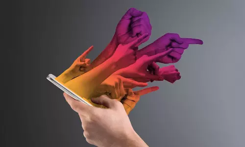 ഇന്സ്റ്റാഗ്രാമിലൂടെ പെണ്കുട്ടിയെ അധിക്ഷേപിച്ചു; യുവാവിനെതിരെ പൊലീസ് കേസ് ഇന്സ്റ്റാഗ്രാമിലൂടെ പെണ്കുട്ടിയെ അധിക്ഷേപിച്ചു; യുവാവിനെതിരെ പൊലീസ് കേസ്