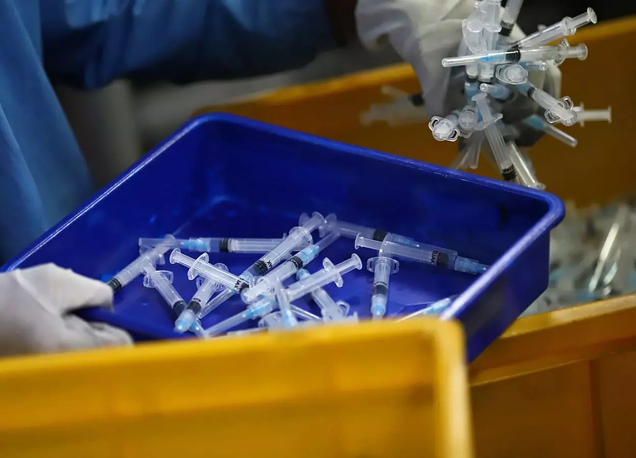 18 വയസിന് മുകളിലുള്ളവരുടെ വാക്സിനേഷൻ സംസ്ഥാനത്ത് ഇന്ന് ആരംഭിക്കില്ല 18 വയസിന് മുകളിലുള്ളവരുടെ വാക്സിനേഷൻ സംസ്ഥാനത്ത് ഇന്ന് ആരംഭിക്കില്ല