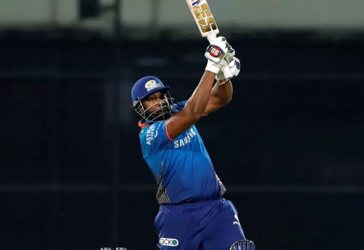 പൊള്ളാർഡ് ആഞ്ഞടിച്ചു; അവസാന പന്തിൽ മുംബൈയ്ക്ക് ത്രസിപ്പിക്കുന്ന ജയം