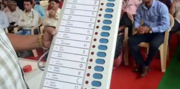 കർണാടക കോർപറേഷൻ തെരഞ്ഞെടുപ്പിൽ കോൺഗ്രസ് മുന്നേറ്റം; ബിജെപിക്ക് തിരിച്ചടി