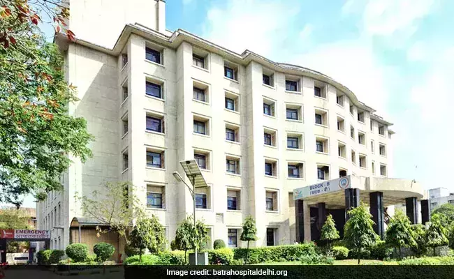 ഓക്സിജന്‍ കിട്ടാതെ ഡല്‍ഹിയില്‍ വീണ്ടും മരണം; നഷ്ടമായത് സ്വന്തം ഡോക്ടറെയെന്ന് ആശുപത്രി