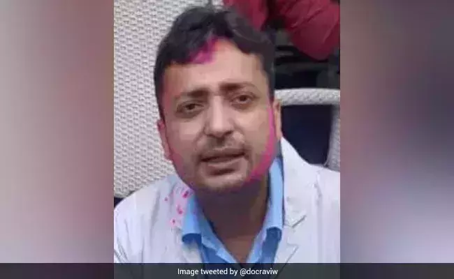 രോഗികളുടെ മരണം കണ്ടുനില്ക്കാനായില്ല.. യുവഡോക്ടര് ആത്മഹത്യ ചെയ്തു രോഗികളുടെ മരണം കണ്ടുനില്ക്കാനായില്ല.. യുവഡോക്ടര് ആത്മഹത്യ ചെയ്തു