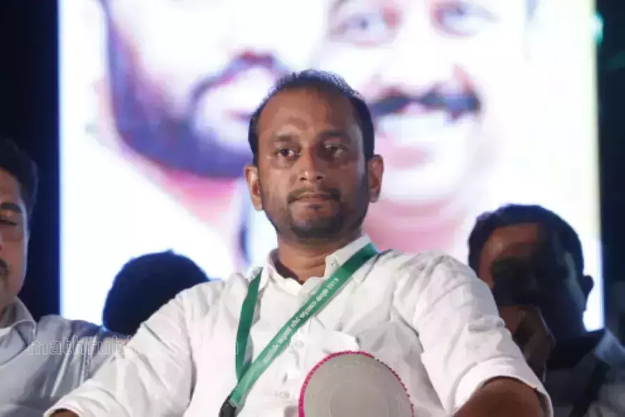 പി.കെ ഫിറോസ് തോറ്റു പി.കെ ഫിറോസ് തോറ്റു