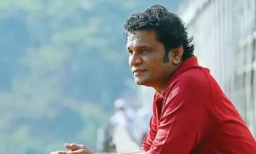 ചാണകം ചവിട്ടിക്കാതെ കേരളത്തെ കാത്തതിന് നന്ദി ഹരീഷ് പേരടി