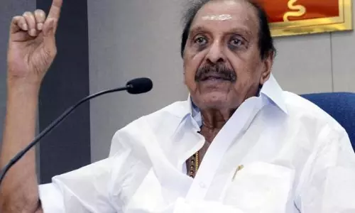 വെള്ളിത്തിരയിലും തിളങ്ങിയ പിള്ള; പ്രതിഫലം പറ്റാതെ സിനിമാഭിനയം