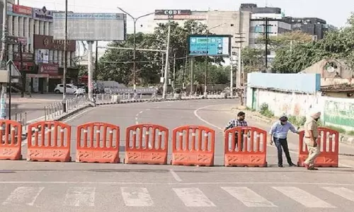 പഞ്ചാബിലേക്ക് വരുന്നവര്ക്ക് കോവിഡ് നെഗറ്റീവ് സര്ട്ടിഫിക്കറ്റ് നിര്ബന്ധം പഞ്ചാബിലേക്ക് വരുന്നവര്ക്ക് കോവിഡ് നെഗറ്റീവ് സര്ട്ടിഫിക്കറ്റ് നിര്ബന്ധം