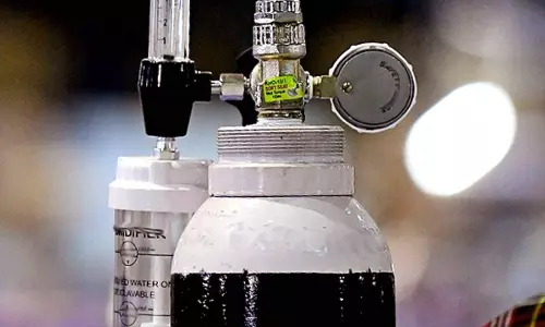 രാജ്യത്ത് വീണ്ടും ഓക്സിജന്‍ കിട്ടാതെ കൂട്ട മരണം: കര്‍ണാടകയില്‍ 12 പേര്‍ മരിച്ചു