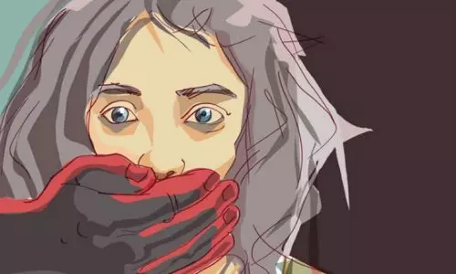 പിതാവിനോടുള്ള പ്രതികാരം, അഞ്ചുവയസ്സുള്ള മകളെ ബലാത്സംഗം ചെയ്ത് കൊലപ്പെടുത്തി; പ്രതി പിടിയിൽ