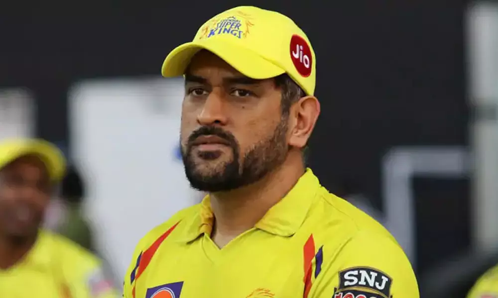 ആദ്യം വിദേശകളിക്കാർ പോകട്ടെ, ഏറ്റവും ഒടുവിൽ ഹോട്ടൽ വിടുന്നത് ഞാനായിരിക്കും; ടീമംഗങ്ങളോട് ധോണി ആദ്യം വിദേശകളിക്കാർ പോകട്ടെ, ഏറ്റവും ഒടുവിൽ ഹോട്ടൽ വിടുന്നത് ഞാനായിരിക്കും; ടീമംഗങ്ങളോട് ധോണി