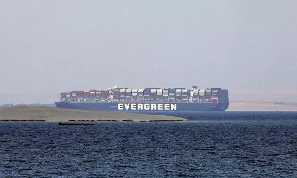 8859 കോടി രൂപ നഷ്ടപരിഹാരം നൽകിയില്ല; എവർ ഗിവൺ കപ്പൽ സൂയസിൽ തന്നെ 8859 കോടി രൂപ നഷ്ടപരിഹാരം നൽകിയില്ല; എവർ ഗിവൺ കപ്പൽ സൂയസിൽ തന്നെ