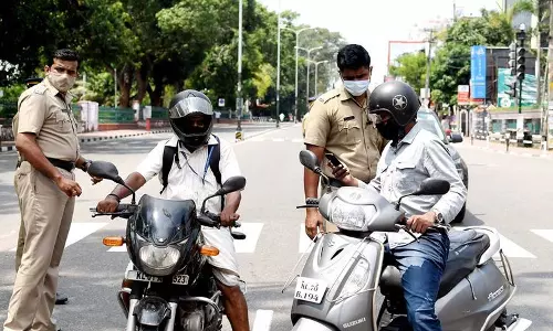 ലോക്ക്ഡൌണ്‍ നിയന്ത്രണം കർശനമാക്കും; ഇളവുകൾ വെട്ടിക്കുറച്ചേക്കും