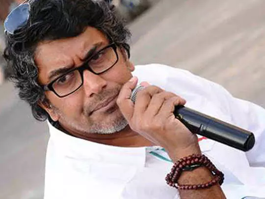 അറസ്റ്റിന് കാരണം കോവിഡ് മൂലമുണ്ടായ സാമ്പത്തിക പ്രതിസന്ധി: വിശദീകരണവുമായി ശ്രീകുമാര്‍ മേനോന്‍