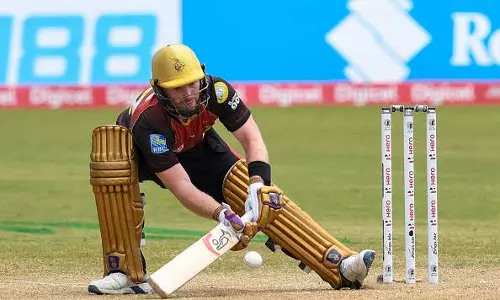 ഒരു താരത്തിന് കൂടി കോവിഡ്; കൊൽക്കത്ത നൈറ്റ് റൈഡേഴ്സ് ടീമിന്റെ യാത്ര മുടങ്ങി ഒരു താരത്തിന് കൂടി കോവിഡ്; കൊൽക്കത്ത നൈറ്റ് റൈഡേഴ്സ് ടീമിന്റെ യാത്ര മുടങ്ങി