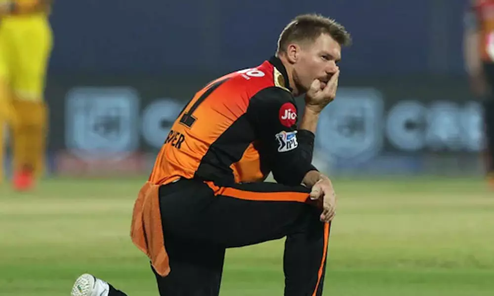 മാലിദ്വീപിലെ ബാറിൽ ഡേവിഡ് വാർണറും മൈക്കൽ സ്ലേറ്ററും തമ്മിൽ അടി; നിഷേധിച്ച് താരങ്ങൾ മാലിദ്വീപിലെ ബാറിൽ ഡേവിഡ് വാർണറും മൈക്കൽ സ്ലേറ്ററും തമ്മിൽ അടി; നിഷേധിച്ച് താരങ്ങൾ