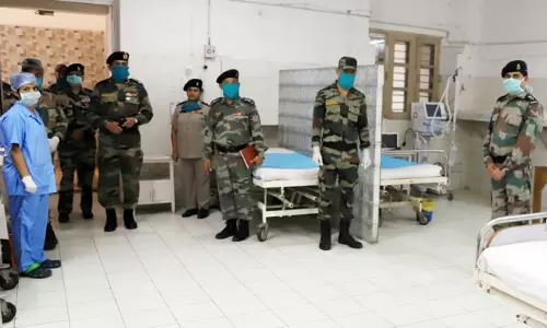 കോവിഡ്; വിരമിച്ച സൈനിക ഡോക്ടര്‍മാരെ തിരികെ വിളിച്ച് കേന്ദ്രം