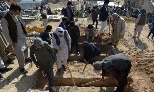 കാബൂൾ സ്‌ഫോടനത്തിൽ മരണസംഖ്യ 60 ആയി