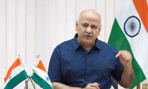 ജനങ്ങളെ മറന്ന് വാക്സിന് കയറ്റി അയക്കുന്നത് കുറ്റകൃത്യമെന്ന് ഡല്ഹി ഉപമുഖ്യമന്ത്രി ജനങ്ങളെ മറന്ന് വാക്സിന് കയറ്റി അയക്കുന്നത് കുറ്റകൃത്യമെന്ന് ഡല്ഹി ഉപമുഖ്യമന്ത്രി