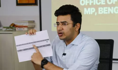 ഞാനെന്തിന് മാപ്പ് പറയണം? മുസ്ലിം ജീവനക്കാരെ പുറത്താക്കിയതിനെ കുറിച്ച് ചോദിച്ചപ്പോള് തേജസ്വി സൂര്യ ഞാനെന്തിന് മാപ്പ് പറയണം? മുസ്ലിം ജീവനക്കാരെ പുറത്താക്കിയതിനെ കുറിച്ച് ചോദിച്ചപ്പോള് തേജസ്വി സൂര്യ