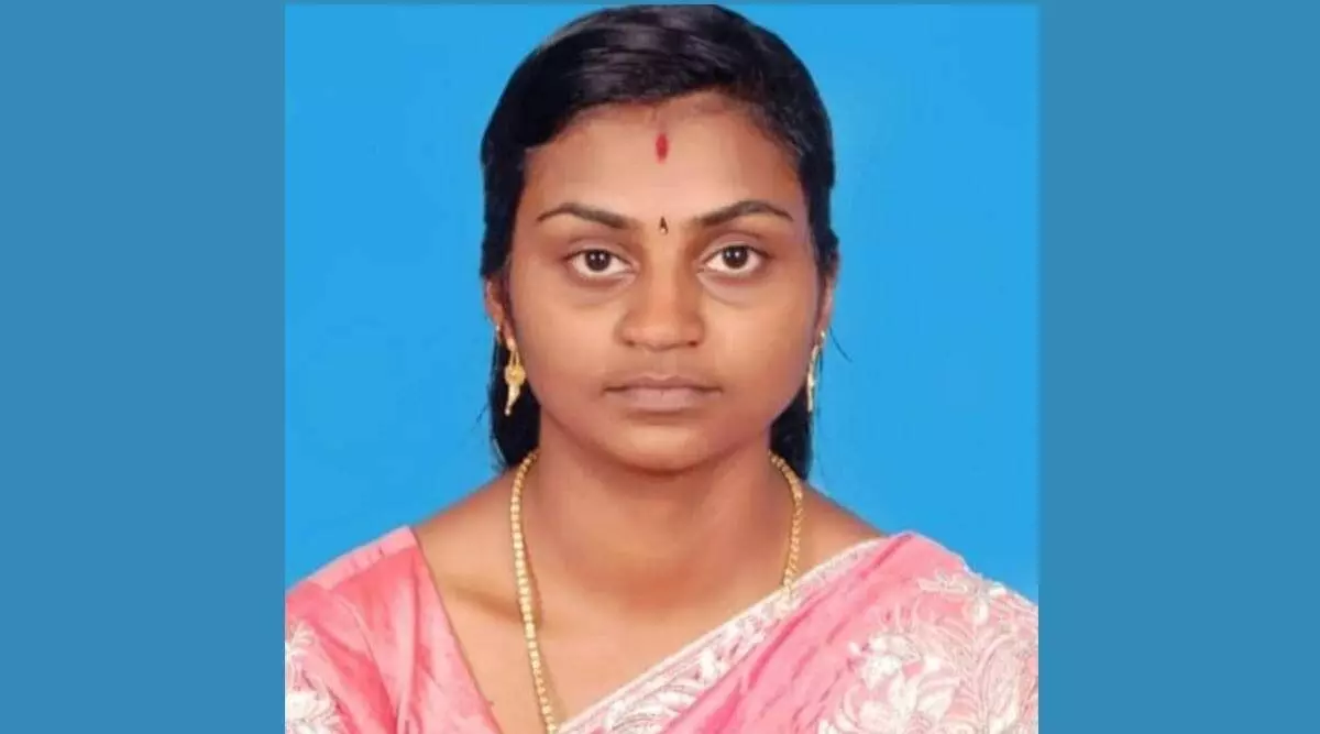 സൗമ്യ ഏഴ് വര്ഷമായി ഇസ്രായേലില്, കൊല്ലപ്പെട്ടത് ഭര്ത്താവുമായി ഫോണില് സംസാരിക്കവേ.. സൗമ്യ ഏഴ് വര്ഷമായി ഇസ്രായേലില്, കൊല്ലപ്പെട്ടത് ഭര്ത്താവുമായി ഫോണില് സംസാരിക്കവേ..