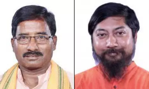 ബംഗാളില്‍ വിജയിച്ച രണ്ട് ബിജെപി എംപിമാര്‍ എംഎല്‍എ സ്ഥാനം രാജിവെച്ചു