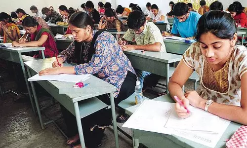 കോവിഡ് അതിരൂക്ഷം; സിവിൽ സർവീസ് പ്രിലിമിനറി പരീക്ഷ മാറ്റിവെച്ചു