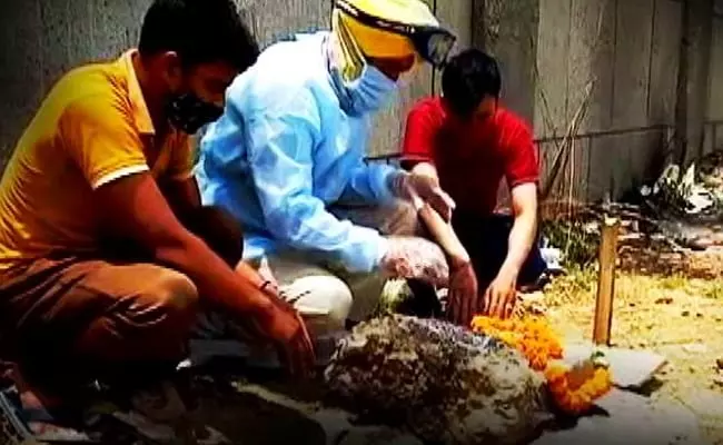 അവളൊരുപാട് വേദന തിന്നുകാണും, അതെന്താണെന്ന് പ്രകടിപ്പിക്കാന്‍ പോലും അവള്‍ക്ക് കഴിയില്ലല്ലോ..