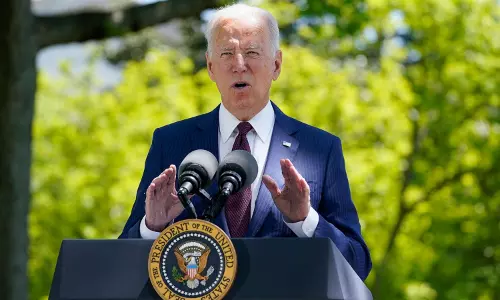 വാക്സിന് സ്വീകരിച്ചവര്ക്ക് മാസ്ക് വേണ്ടെന്ന് പ്രഖ്യാപിച്ച് അമേരിക്ക വാക്സിന് സ്വീകരിച്ചവര്ക്ക് മാസ്ക് വേണ്ടെന്ന് പ്രഖ്യാപിച്ച് അമേരിക്ക