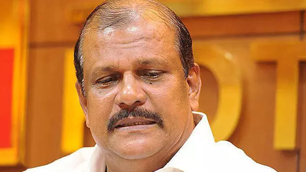 രണ്ടുലക്ഷം ക്രിസ്ത്യന് പെണ്ണുങ്ങളെ മുസ്ലീമാക്കി, എല്ലാവരേയും പ്രസവിപ്പിച്ചു; വിദ്വേഷ പരാമര്ശത്തിന് പി.സി. ജോര്ജിനെതിരെ പരാതി രണ്ടുലക്ഷം ക്രിസ്ത്യന് പെണ്ണുങ്ങളെ മുസ്ലീമാക്കി, എല്ലാവരേയും പ്രസവിപ്പിച്ചു; വിദ്വേഷ പരാമര്ശത്തിന് പി.സി. ജോര്ജിനെതിരെ പരാതി