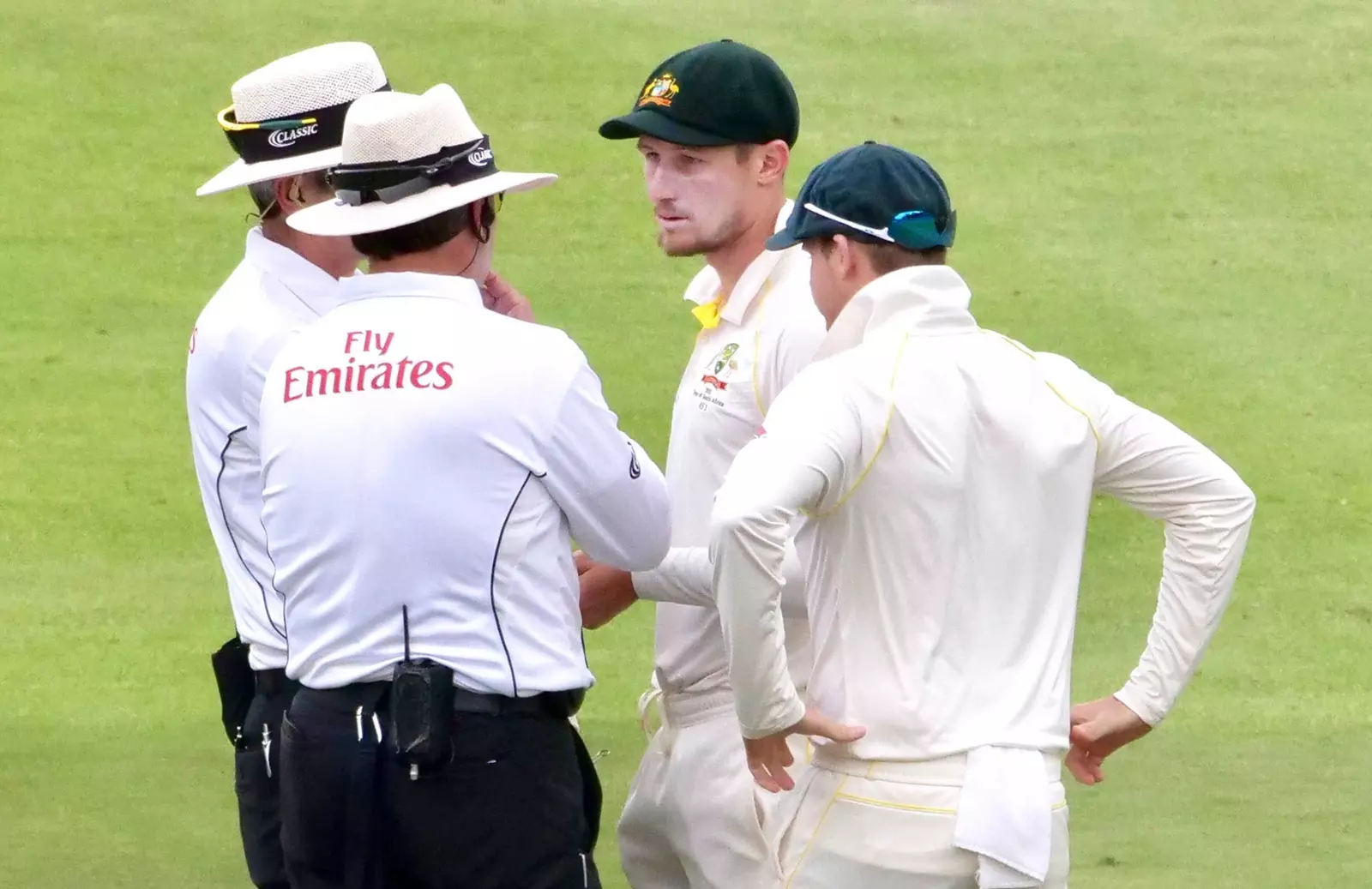 പന്തുചുരണ്ടുന്നത് ബൗളർമാരും അറിഞ്ഞിരുന്നുവെന്ന് ബാൻക്രോഫ്റ്റിന്റെ വെളിപ്പെടുത്തൽ; ഓസീസ് ക്രിക്കറ്റിൽ ഇനി ആർക്കൊക്കെ പണികിട്ടും? പന്തുചുരണ്ടുന്നത് ബൗളർമാരും അറിഞ്ഞിരുന്നുവെന്ന് ബാൻക്രോഫ്റ്റിന്റെ വെളിപ്പെടുത്തൽ; ഓസീസ് ക്രിക്കറ്റിൽ ഇനി ആർക്കൊക്കെ പണികിട്ടും?