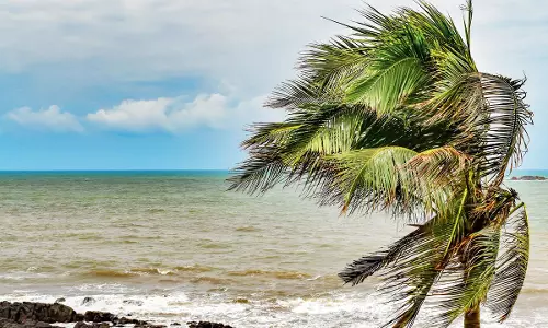 ടോക് ടേ ചുഴലിക്കാറ്റ് രൂപം കൊണ്ടു; വടക്കന്‍ കേരളത്തില്‍ കനത്ത ജാഗ്രത