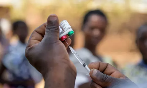 സമ്പന്ന രാജ്യങ്ങളിലെ അനര്‍ഹരായവര്‍ക്കല്ല, ദരിദ്ര രാജ്യങ്ങളിലുള്ളവര്‍ക്ക് വാക്സിന്‍ എത്തിക്കൂ