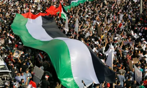 ഇത് വംശഹത്യ; ഫലസ്തീനെ പിന്തുണച്ച് യു.കെയിലും ജര്‍മനിയിലും ഫ്രാന്‍സിലും തെരുവിലിറങ്ങി ആയിരങ്ങള്‍