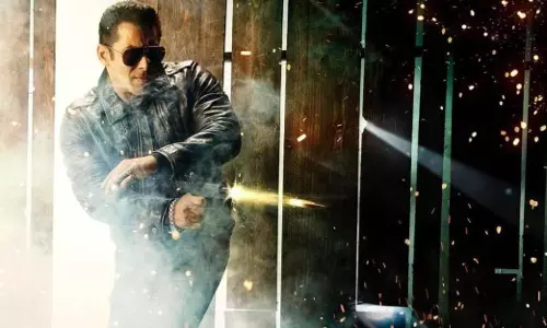 പിടിക്കപ്പെടും, കുറേ ബുദ്ധിമുട്ടും.. രാധെയുടെ വ്യാജ പ്രിന്‍റ് കാണുന്നവര്‍ക്ക് സല്‍മാന്‍ ഖാന്‍റെ മുന്നറിയിപ്പ്