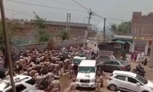 ഹരിയാനയില്‍ പ്രതിഷേധിച്ച കര്‍ഷകര്‍ക്ക് നേരെ പോലീസ് അതിക്രമം