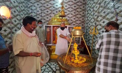 കൊറോണ വൈറസിനെ തുരത്താന്‍ യാഗം നടത്തി ബി.ജെ.പി നേതാവ്