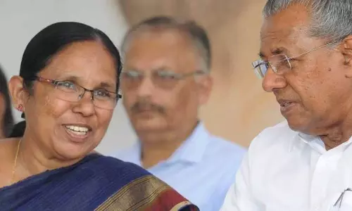 ടീം പിണറായി 2.0: സിപിഎം മന്ത്രിമാരില് 10 പുതുമുഖങ്ങള്, രണ്ടാമൂഴം കെ കെ ശൈലജക്ക് മാത്രം ടീം പിണറായി 2.0: സിപിഎം മന്ത്രിമാരില് 10 പുതുമുഖങ്ങള്, രണ്ടാമൂഴം കെ കെ ശൈലജക്ക് മാത്രം