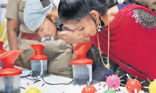 കോവിഡിനെ അകറ്റാന്‍ ആവി പിടിക്കരുത്; മുന്നറിയിപ്പുമായി തമിഴ്നാട് ആരോഗ്യമന്ത്രി
