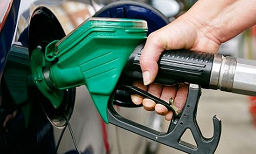 ഇന്നും കൂട്ടി; ഇന്ധന വില മുകളിലേക്ക് തന്നെ