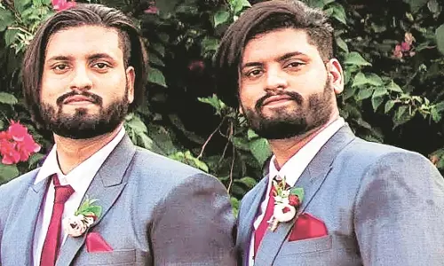 ജനിച്ചതും വളര്‍ന്നതും ഒന്നിച്ച്.. അവരെ കോവിഡ് കൊണ്ടുപോയതും ഒന്നിച്ച്..