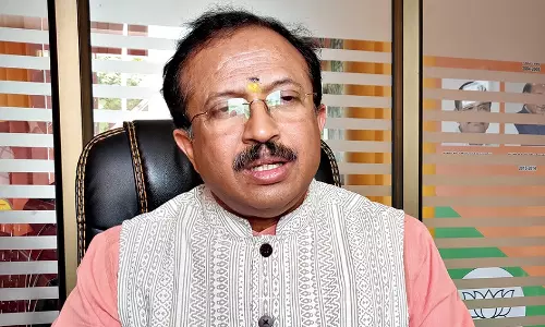 പാലാ ബിഷപ്പിനെ വളഞ്ഞിട്ട് ആക്രമിക്കാന്‍ അനുവദിക്കില്ല; പിന്തുണ പ്രഖ്യാപിച്ച് വി.മുരളീധരന്‍