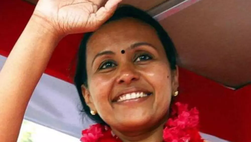 ജനങ്ങള്ക്ക് പ്രതീക്ഷകളുണ്ട്, പാര്ട്ടി വലിയൊരു ഉത്തരവാദിത്തമാണ് ഏല്പ്പിച്ചതെന്ന് വീണ ജോര്ജ് ജനങ്ങള്ക്ക് പ്രതീക്ഷകളുണ്ട്, പാര്ട്ടി വലിയൊരു ഉത്തരവാദിത്തമാണ് ഏല്പ്പിച്ചതെന്ന് വീണ ജോര്ജ്