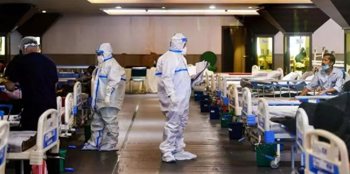 കോവിഡ് ബാധിച്ച് മരിച്ച ഭാര്യയുടെ മൃതദേഹവുമായി ഭര്‍ത്താവ് കടന്നു; കേസെടുത്ത് പൊലീസ്