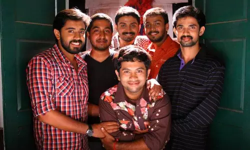 ഞാൻ കുട്ടു, ഇത് പ്രകാശൻ പിന്നെ പുരുഷു വൈറലായി മലർവാടി ടീമിന്റെ ആദ്യകാല അഭിമുഖം ഞാൻ കുട്ടു, ഇത് പ്രകാശൻ പിന്നെ പുരുഷു വൈറലായി മലർവാടി ടീമിന്റെ ആദ്യകാല അഭിമുഖം