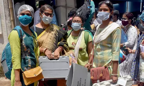 ജീവന്‍ നഷ്ടമായത് മൂന്നു പേര്‍ക്ക് മാത്രം; അധ്യാപക സംഘടനയുടെ റിപ്പോര്‍ട്ട് തള്ളി യു.പി സര്‍ക്കാര്‍