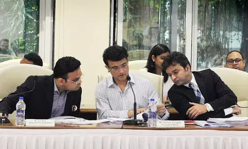 ടി 20 ലോകകപ്പ് ഇന്ത്യയിൽ നടക്കുമോ? പ്രത്യേക പൊതുയോഗം വിളിച്ച് ബി.സി.സി.ഐ ടി 20 ലോകകപ്പ് ഇന്ത്യയിൽ നടക്കുമോ? പ്രത്യേക പൊതുയോഗം വിളിച്ച് ബി.സി.സി.ഐ