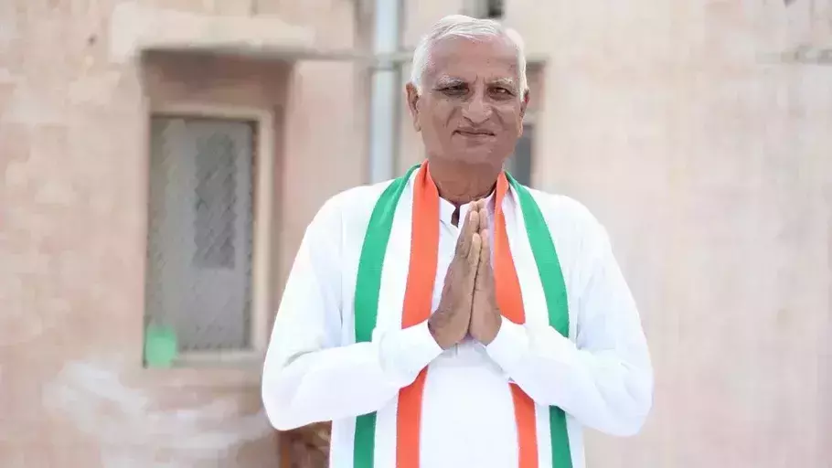 രാജസ്ഥാനില് വീണ്ടും പ്രതിസന്ധി; സച്ചിന് പൈലറ്റിന്റെ വിശ്വസ്തനായ എം.എല്.എ രാജിവെച്ചു രാജസ്ഥാനില് വീണ്ടും പ്രതിസന്ധി; സച്ചിന് പൈലറ്റിന്റെ വിശ്വസ്തനായ എം.എല്.എ രാജിവെച്ചു