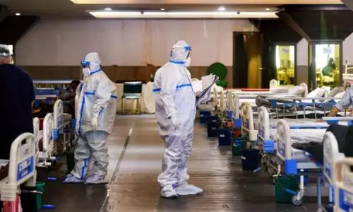 കോവിഡ് ബാധിച്ച് മരിച്ച ഭാര്യയുടെ മൃതദേഹവുമായി ഭര്‍ത്താവ് കടന്നു; കേസെടുത്ത് പൊലീസ്